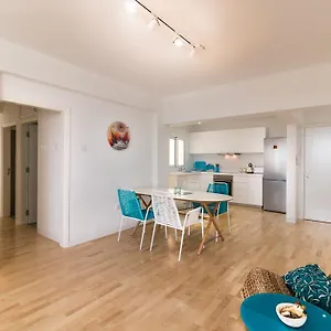 limanaki-beach-aparment.hotelsatayianapa.com/