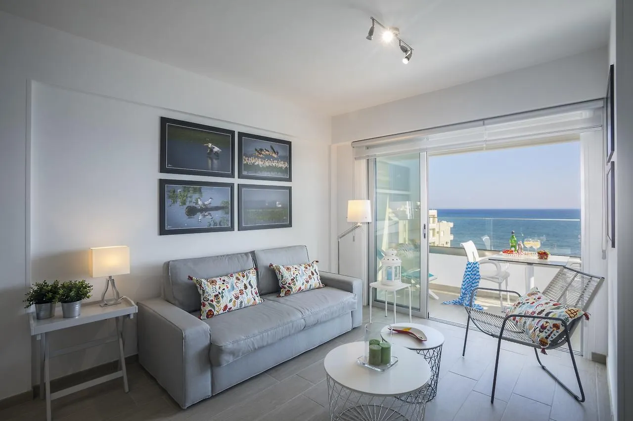 Apartment Mackenzie Zoe Seafront Suite Larnaca