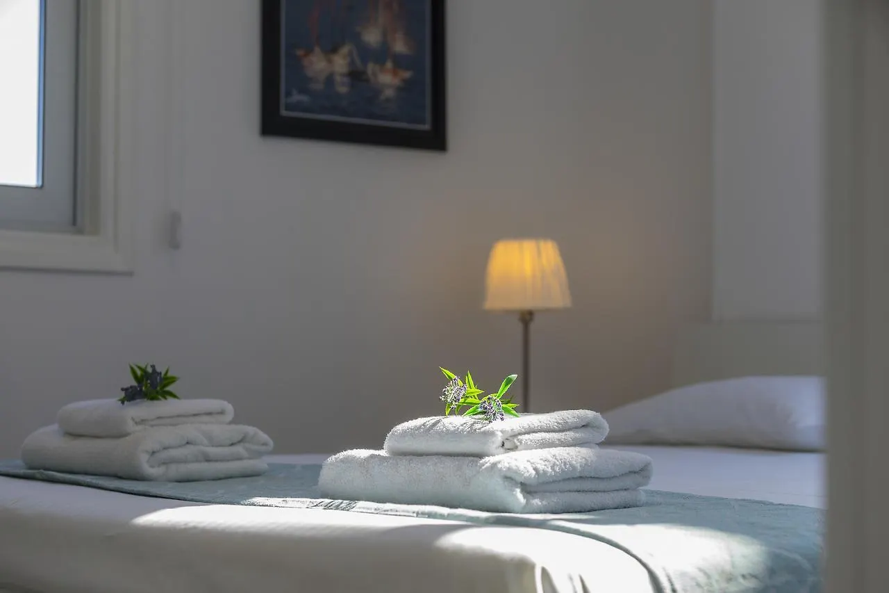 Mackenzie Zoe Seafront Suite Larnaka Apartment
