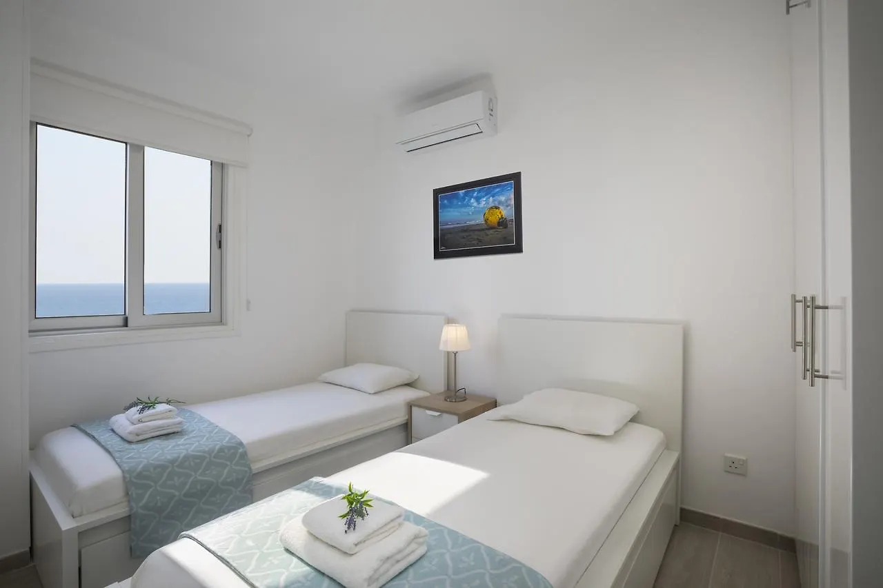 Apartment Mackenzie Zoe Seafront Suite Larnaca Cyprus